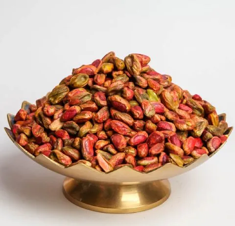 Salted pistachio nuts