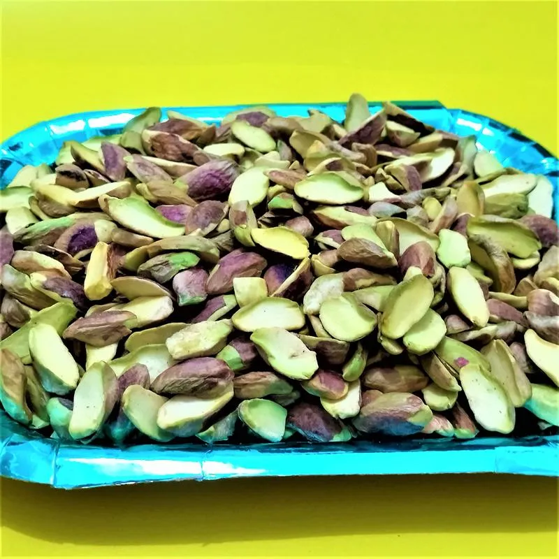 مغز پسته لپه ای توچین